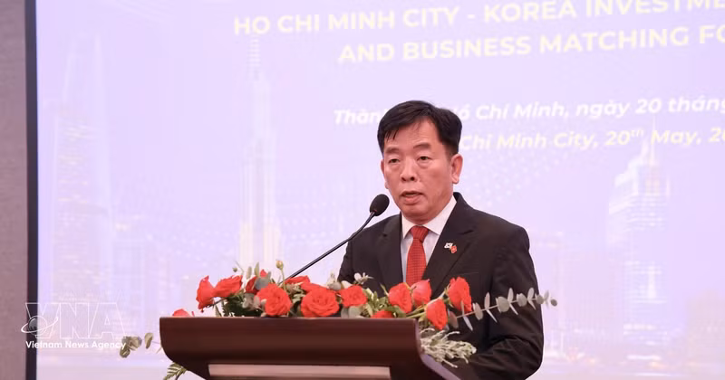 El embajador de Vietnam en Corea del Sur, Vu Ho, habla en la cita (Fuente: VNA)