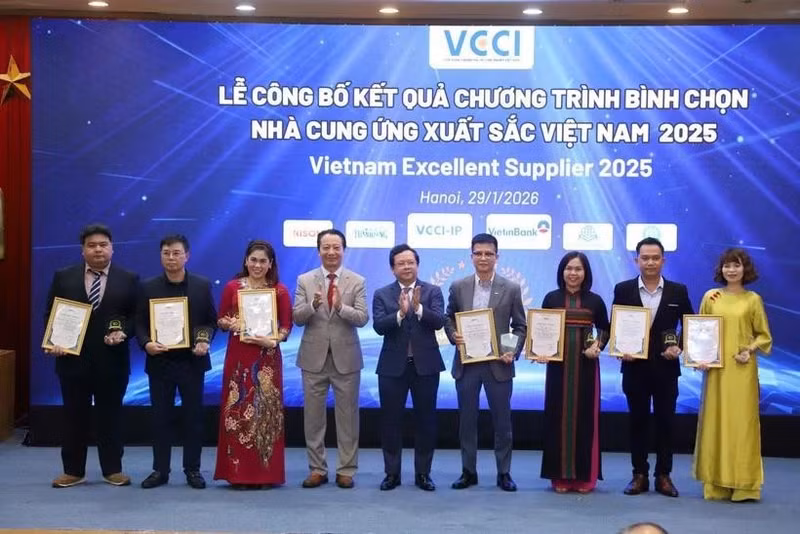 Los proovedores excelentes de Vietnam (Foto: VNA)