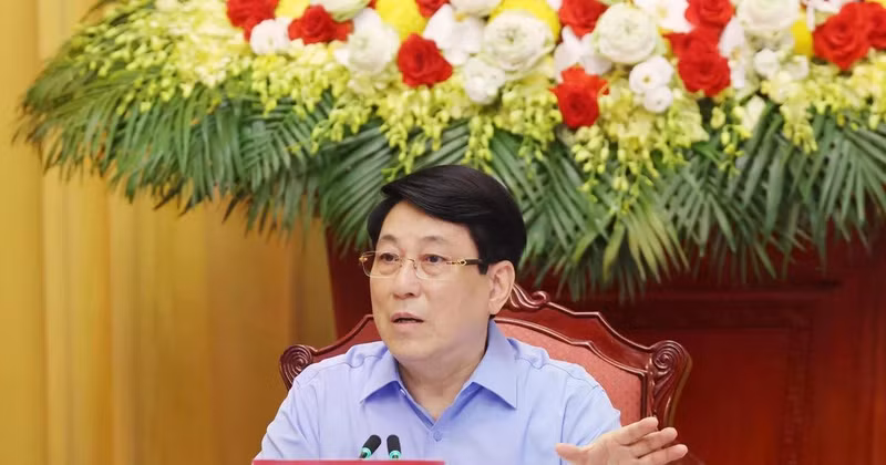 El presidente Luong Cuong interviene en la reunión. (Fuente: VNA) 