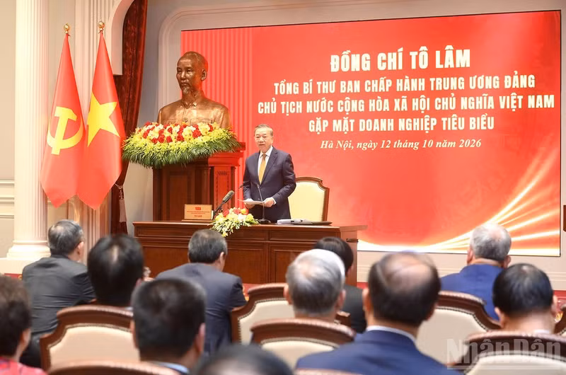 El secretario general del Partido Comunista de Vietnam y presidente del país, To Lam, habla en el evento. (Fuente: nhandan.vn)
