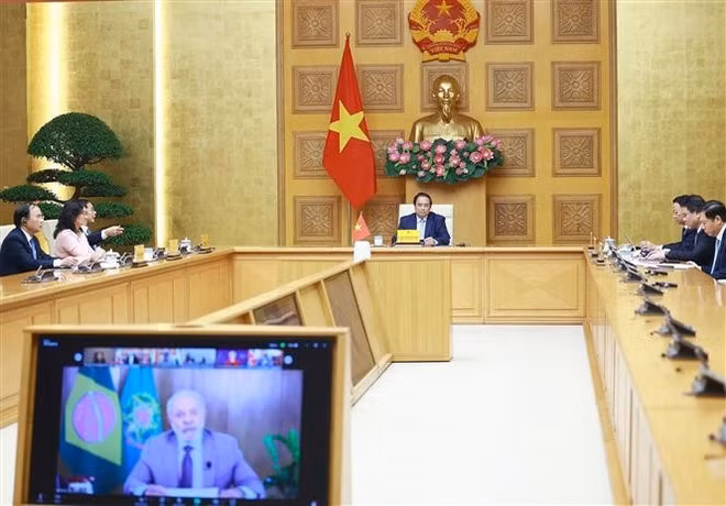 El primer ministro Pham Minh Chinh habla en la cumbre. (Foto: VNA)