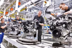 Línea de producción de automóviles en Polonia.