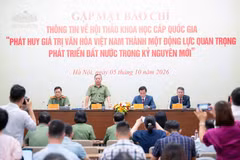 En la rueda de prensa. (Foto: quochoi.vn)