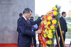 El primer ministro de Vietnam, Le Minh Hung, en el Monumento a la Independencia. (Foto: chinhphu.vn)