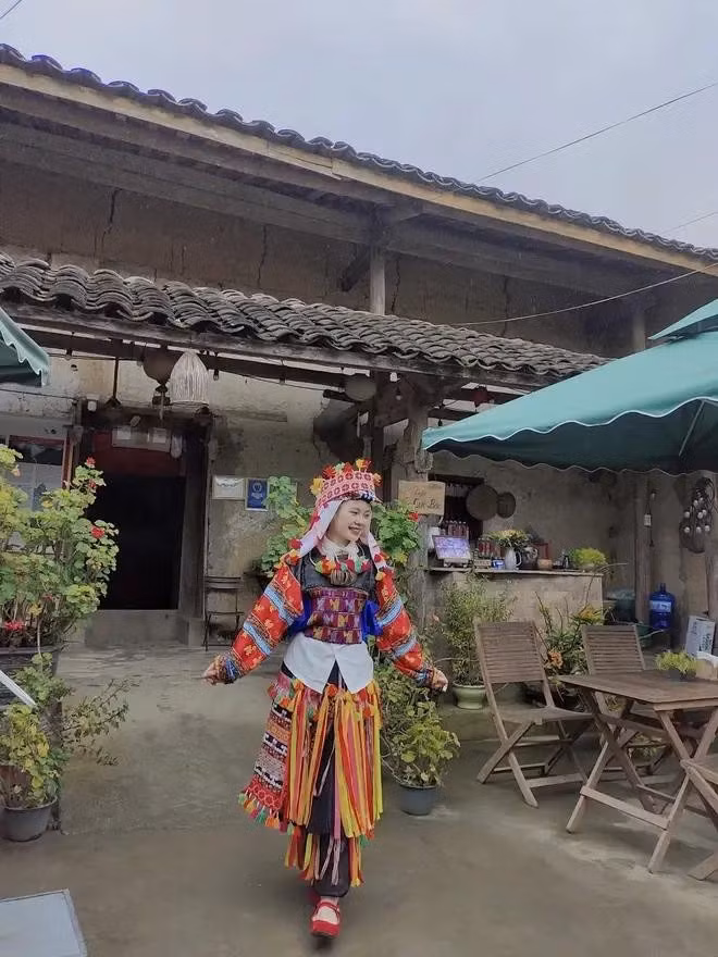 La joven de la minoría étnica de Lo Lo, Diu Thi Huong. (Fuente:VNA) La joven de la minoría étnica de Lo Lo, Diu Thi Huong. (Fuente:VNA)