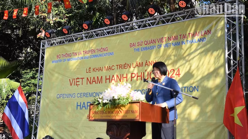 La secretaria general adjunta de la Cámara de Representantes tailandesa, Steejit Taipiboonsuk. La secretaria general adjunta de la Cámara de Representantes tailandesa, Steejit Taipiboonsuk.