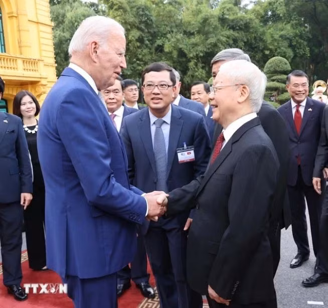 El máximo dirigente partidista de Vietnam recibe al presidente de Estados Unidos, Joe Biden, que se encuentra de visita a Hanói del 10 al 11 de septiembre de 2023.