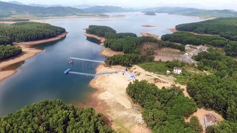 La planta de agua potable BOO Phu Ninh (fase 1A) suministra agua potable a las áreas de desarrollo económico dinámico de la provincia de Quang Nam. (Foto: VNA)