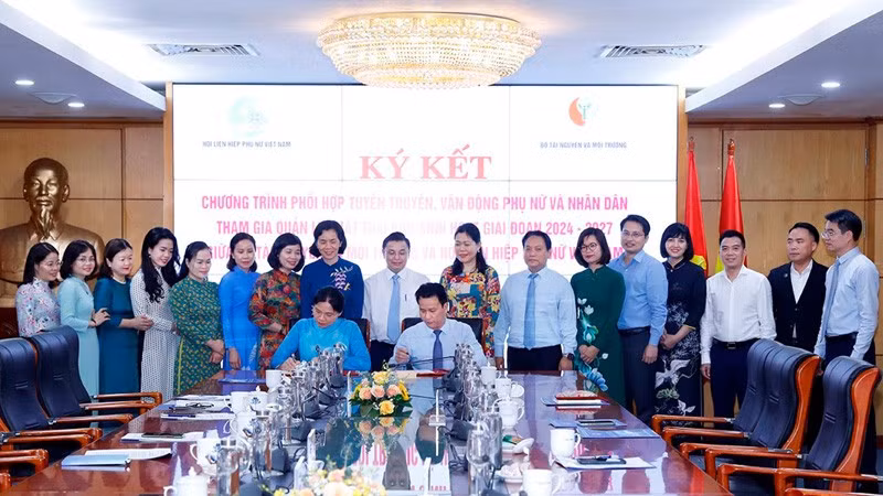 Vietnam mejora conciencia en clasificación y reciclaje de residuos sólidos domésticos 