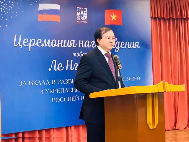 El viceministro de Cultura, Deportes y Turismo de Vietnam, Ta Quang Dong. El viceministro de Cultura, Deportes y Turismo de Vietnam, Ta Quang Dong.