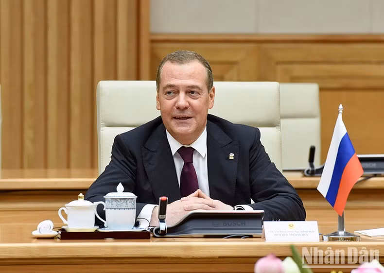 El presidente del Partido Rusia Unida y líder del Consejo de Seguridad de la Federación Rusa, Dmitri Medvédev. El presidente del Partido Rusia Unida y líder del Consejo de Seguridad de la Federación Rusa, Dmitri Medvédev.