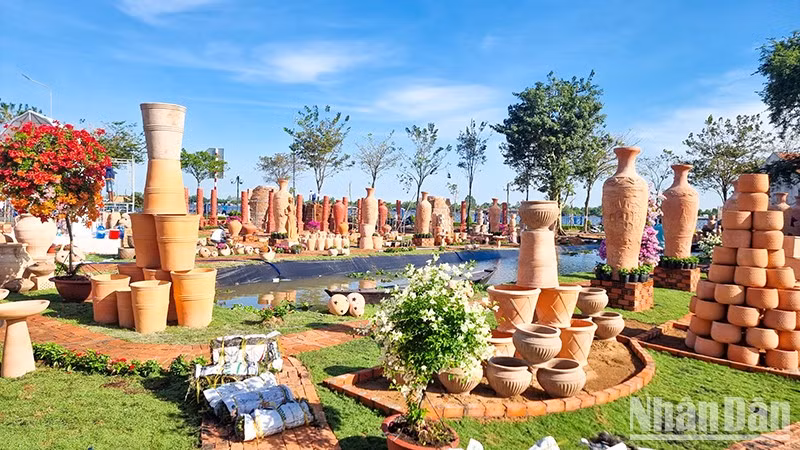 Vinh Long inaugurará parque de cerámica roja 