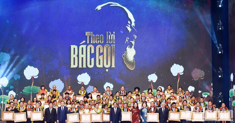 Honran a ejemplos destacados en movimiento de emulación patriótica de Vietnam