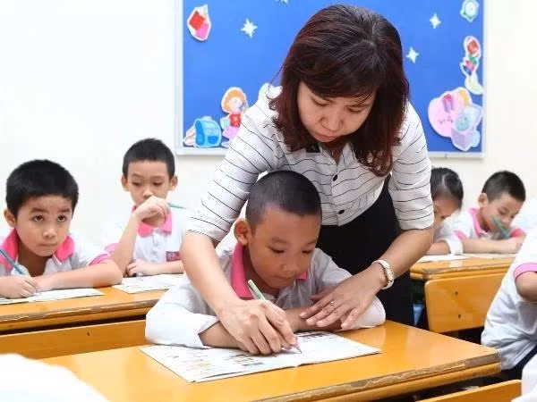 Vietnam exonera del pago de matrícula a estudiantes de la educación general