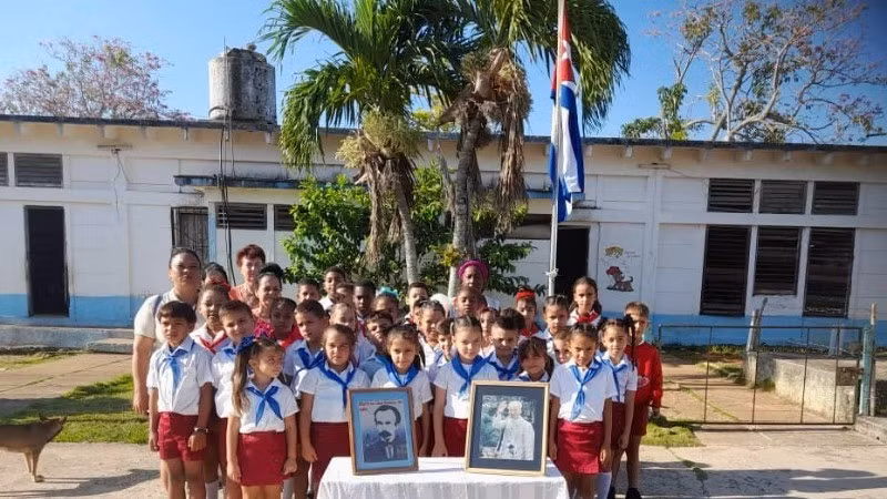 Conmemoran en Cuba 135º aniversario del natalicio del Presidente Ho Chi Minh.