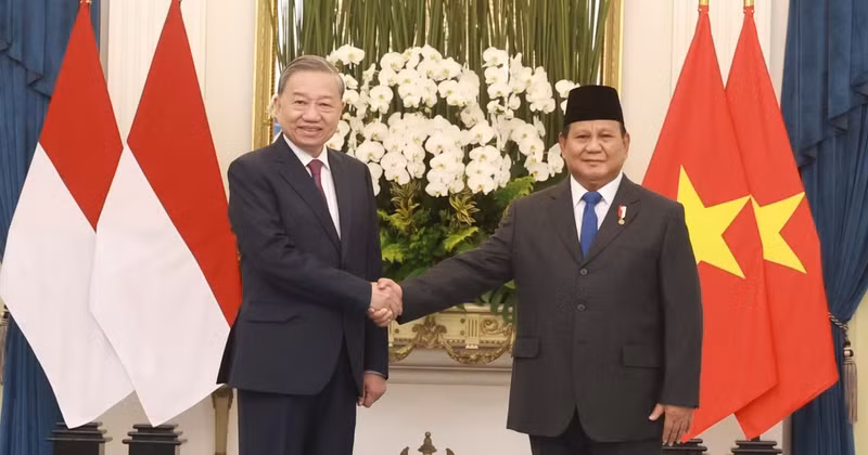 [Foto] Ceremonia de bienvenida al máximo líder partidista de Vietnam en su visita a Indonesia