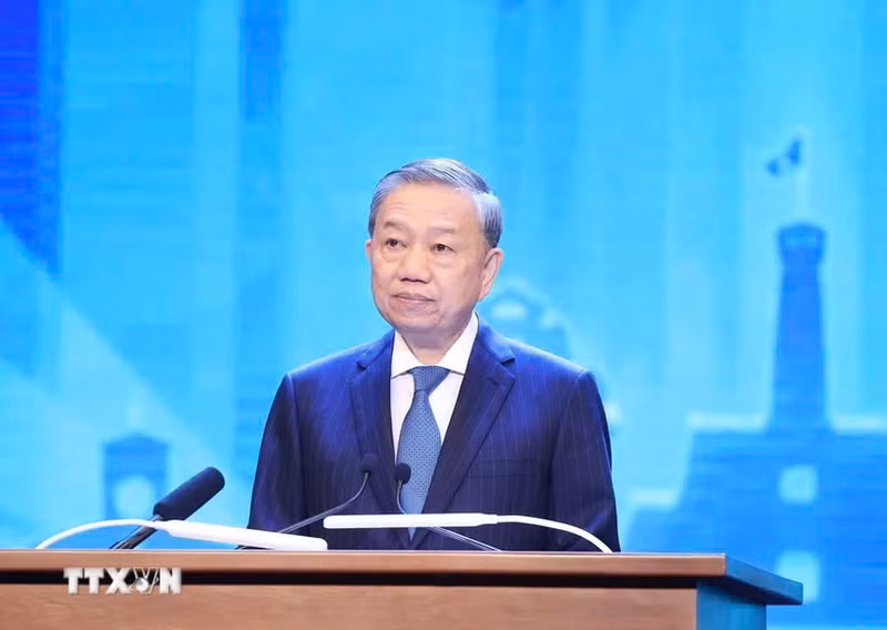 El secretario general del Partido Comunista de Vietnam, To Lam, habla en la Cumbre P4G. (Foto: VNA)