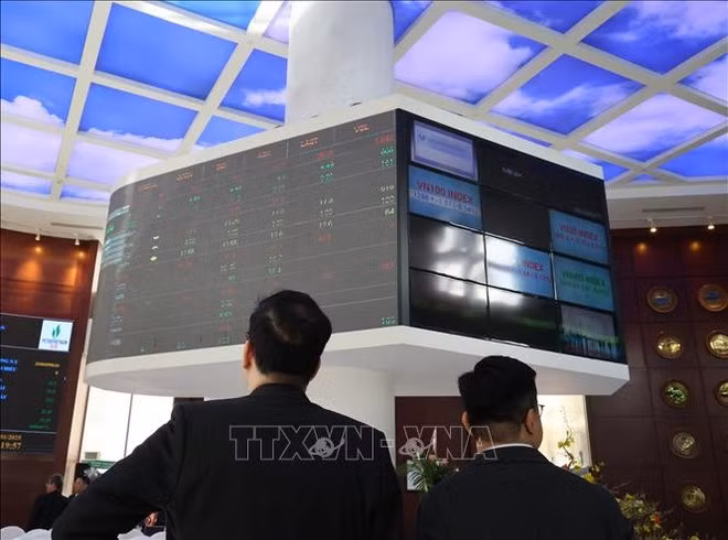 La Bolsa de Valores de Ciudad Ho Chi Minh (HOSE) representa actualmente más del 90% de la capitalización total del mercado bursátil de Vietnam y es uno de los elementos clave para impulsar la construcción de un centro financiero internacional en Ciudad Ho Chi Minh. (Foto: VNA)