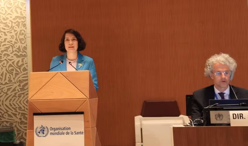 La viceministra de Salud de Vietnam Nguyen Thi Lien Huong habla en el evento. (Fotografía: VNA)