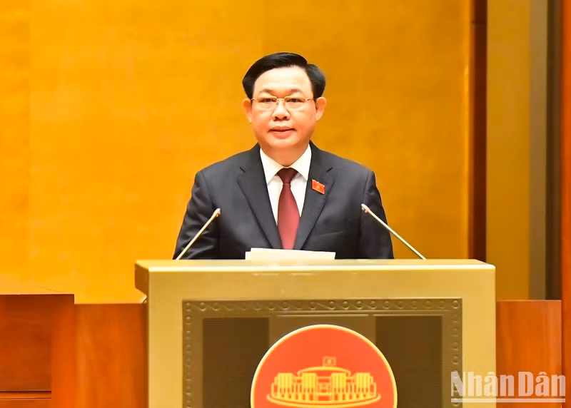 [Foto] Comenzan sesiones de interpelaciones de la Asamblea Nacional de Vietnam ảnh 6