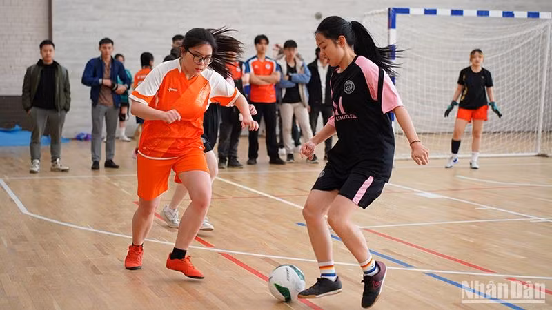Impresionante Festival de Deporte Estudiantil en San Petersburgo.