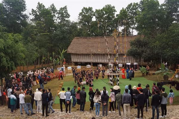 Efectuarán en Hanói festival de cultura étnica de Vietnam.