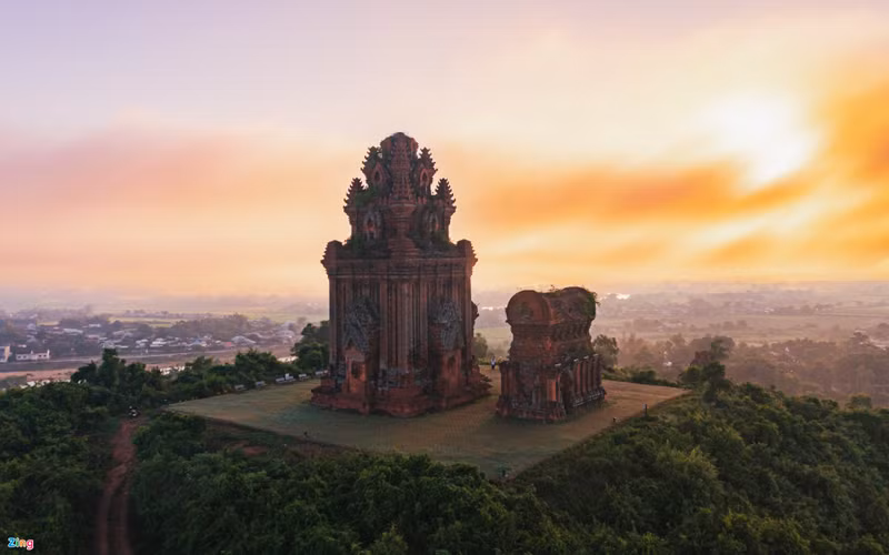 La torre Banh It.