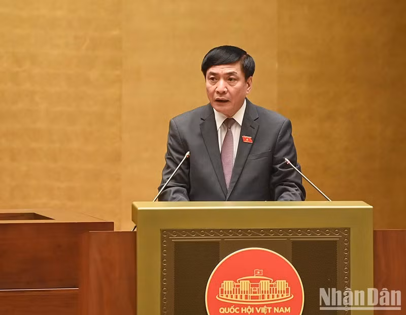 El Secretario General de la Asamblea Nacional, Bui Van Cuong, interviene en la apertura de la sesión. El Secretario General de la Asamblea Nacional, Bui Van Cuong, interviene en la apertura de la sesión.