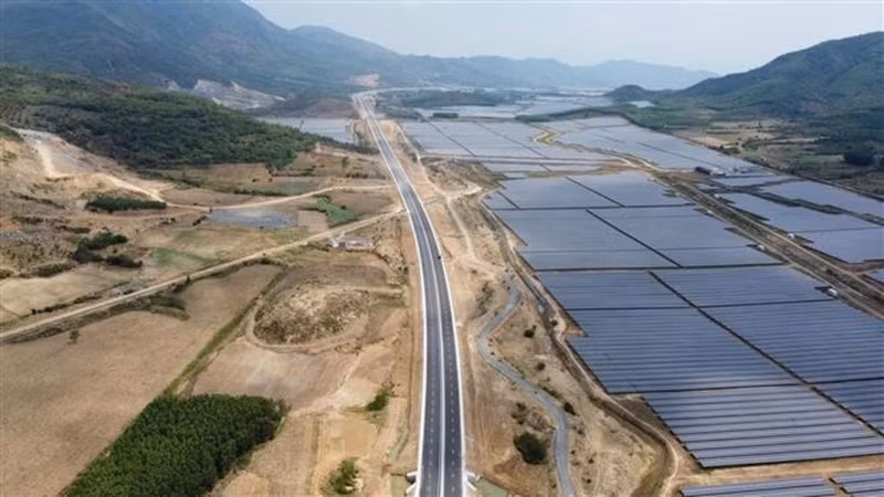 El autopista Nha Trang - Cam Lam. (Fotografía: VNA)