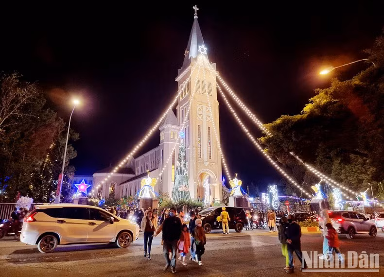Centro de la ciudad de Da Lat en la Nochebuena.