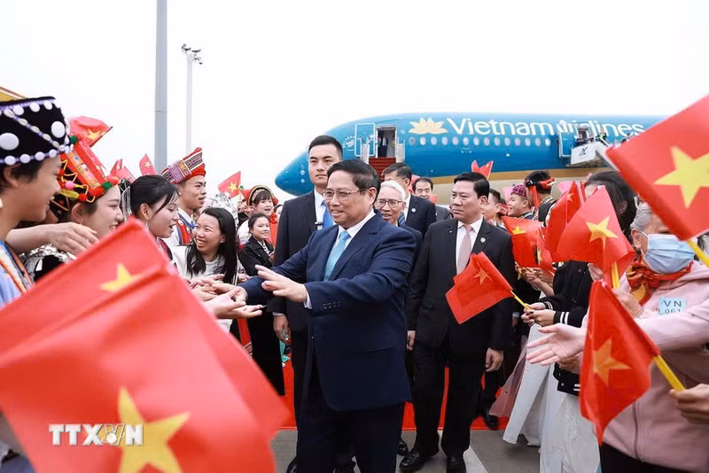 Acto de bienvenida al primer ministro vietnamita. (Foto: VNA)