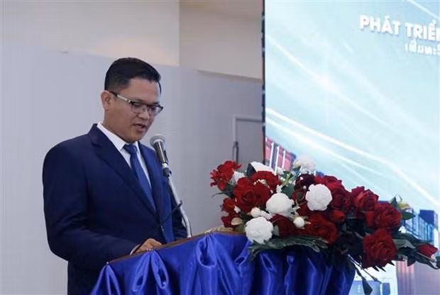 Somvixay Vongthirath, subdirector del Departamento de Promoción Comercial del Ministerio de Industria y Comercio de Laos. (Fotografía: VNA)