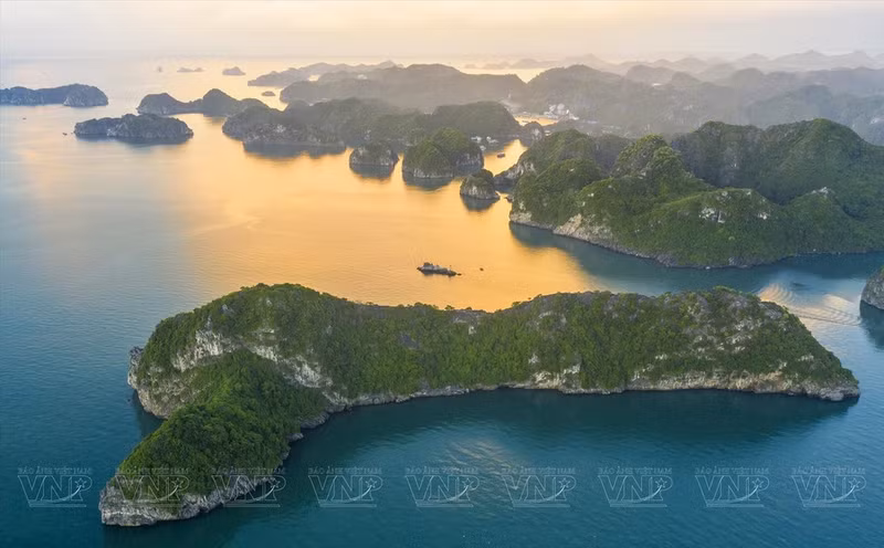 El amanecer en la bahía de Lan Ha. (Foto: Revista Vietnam)