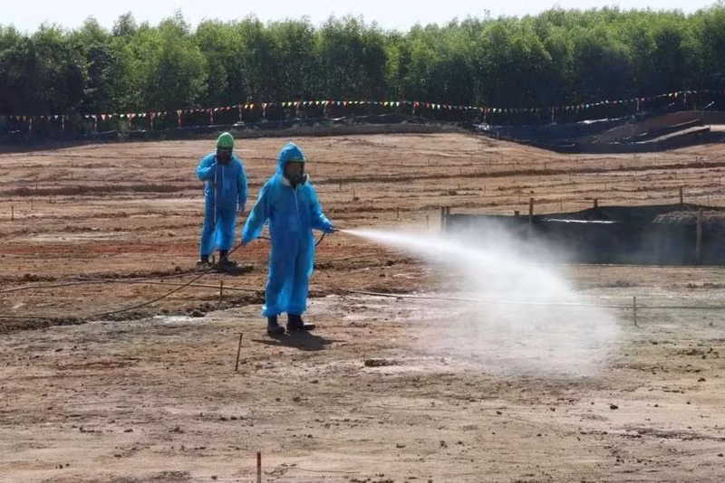Tratamiento del dioxina en el aeropuerto de Bien Hoa. (Foto: VNA)