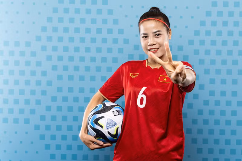Defensora Tran Thi Thuy Nga (Club de fútbol femenino de Thai Nguyen)