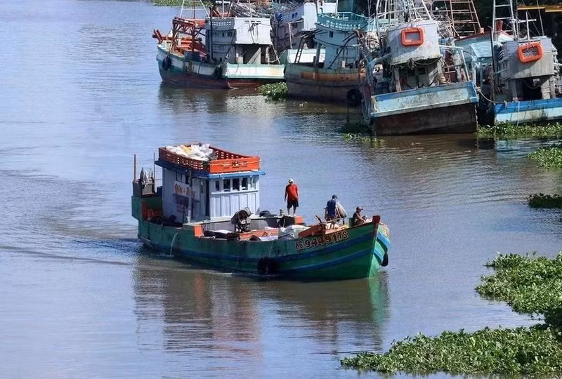 Un barco pesquero en Ben Tre. (Foto: VNA)