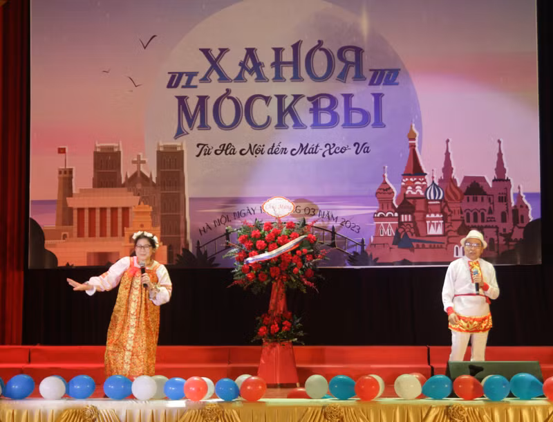 Actuación artística en el evento. (Foto: thoidai.com.vn)