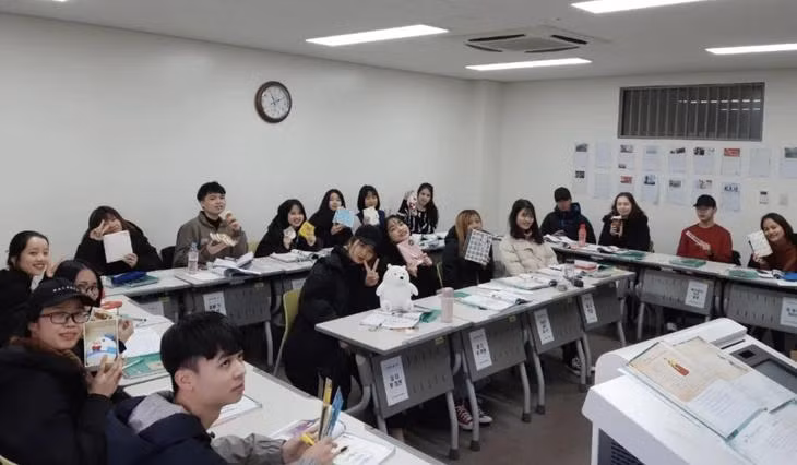 Estudiantes vietnamitas en la ciudad surcoreana de Daegu. (Foto: VNA)