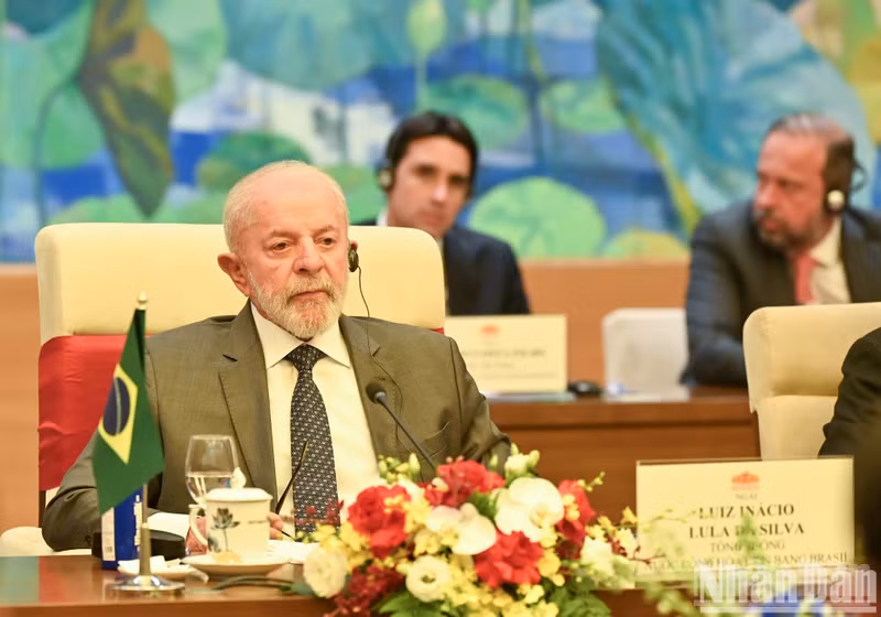 El presidente brasileño, Luiz Inácio Lula da Silva, habla en la cita.