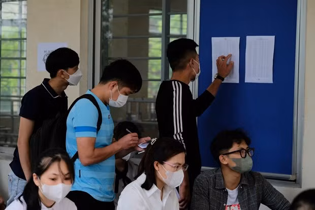 Trabajadores vietnamitas participan en un concurso del idioma extranjero. (Foto: laodong.vn) Trabajadores vietnamitas participan en un concurso del idioma extranjero. (Foto: laodong.vn)