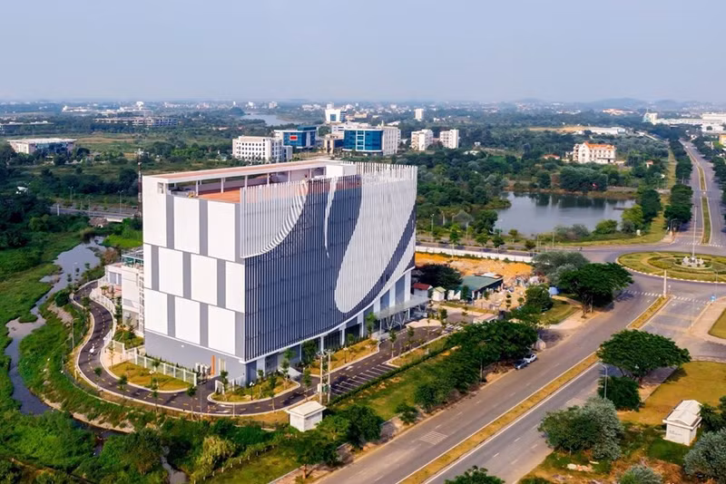 El edificio de VNPT IDC en el parque de alta tecnología Hoa Lac.