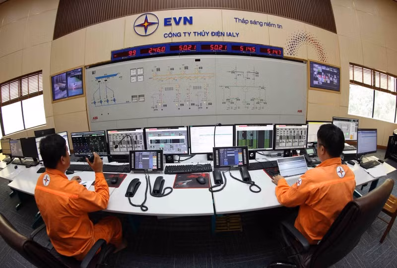 A finales de noviembre de 2024, la compañía de hidroelectricidad Ialy produjo más de 109 mil millones de kWh de electricidad, contribuyendo a la industrialización y modernización del país. A finales de noviembre de 2024, la compañía de hidroelectricidad Ialy produjo más de 109 mil millones de kWh de electricidad, contribuyendo a la industrialización y modernización del país.