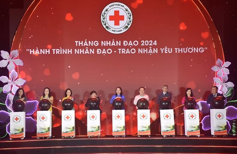 El lanzamiento del Mes Humanitario Nacional 2024 (Foto: Nhan Dan) 