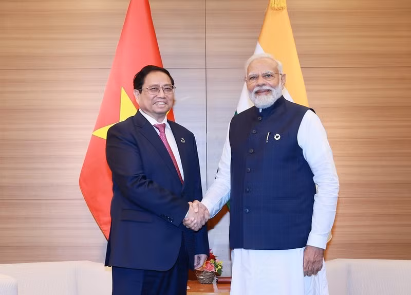 El primer ministro de Vietnam, Pham Minh Chinh, se reúne con su homólogo indio, Narendra Modi, en la Cumbre Ampliada del Cumbre del Grupo de los principales países industrializados del mundo (G7) en Hiroshima, Japón, el 20 de mayo de 2023.