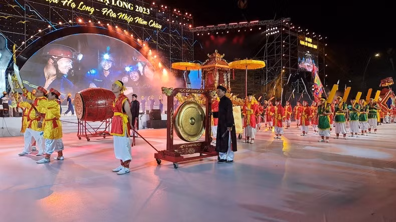Colores culturales de los grupos étnicos en Quang Ninh.