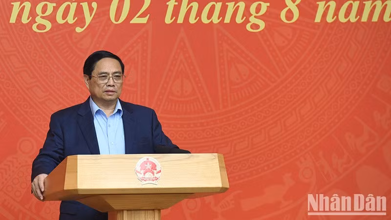 El premier vietnamita llama a centrarse en evaluar los resultados, las deficiencias, las limitaciones y las lecciones aprendidas en la implementación de la Resolución 22 para proponer tareas y soluciones en el tiempo venidero.