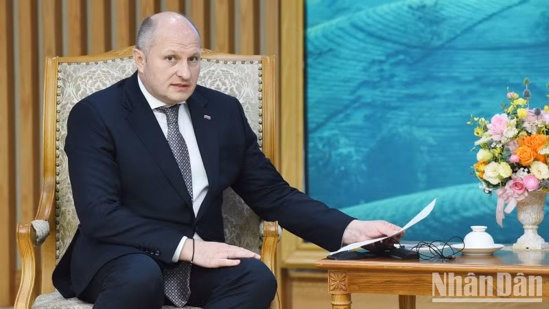 Alexander Kurenkov, ministro de Situaciones de Emergencia de Rusia.