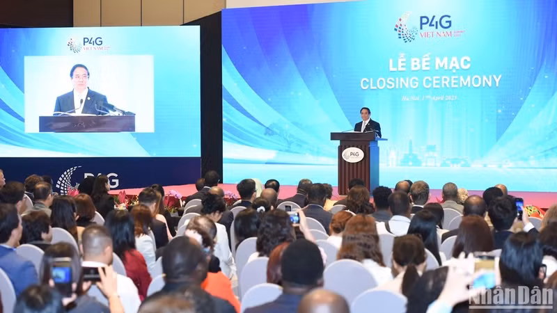 El premier vietnamita, Pham Minh Chinh, habla en la ceremonia de clausura del evento (Foto: Nhan Dan)
