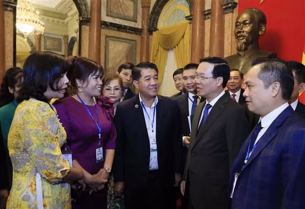 El presidente Vo Van Thuong en el encuentro (Foto: VNA)