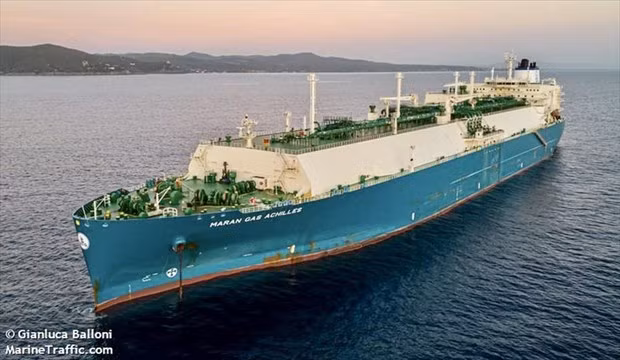 El buque griego Maran Gas Achilles (Foto:suckhoedoisong.vn)